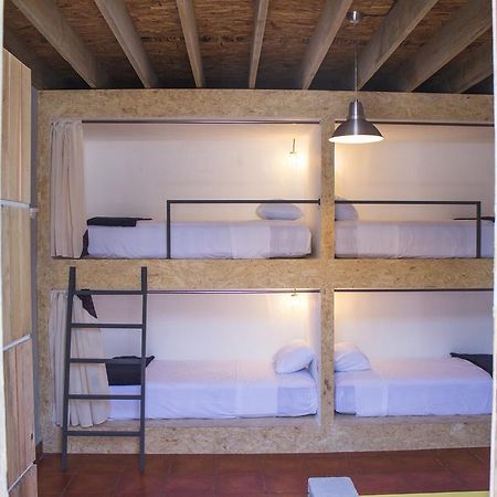 אנטיגואה גואטמלה Somos Hostal מראה חיצוני תמונה