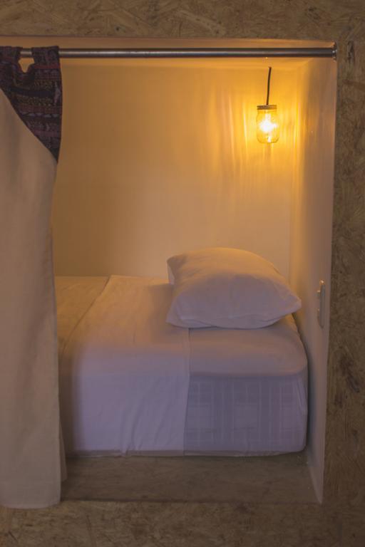 אנטיגואה גואטמלה Somos Hostal מראה חיצוני תמונה